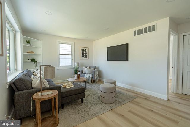 3458 LIBERTY PKWY, Baltimore, MD 21222
