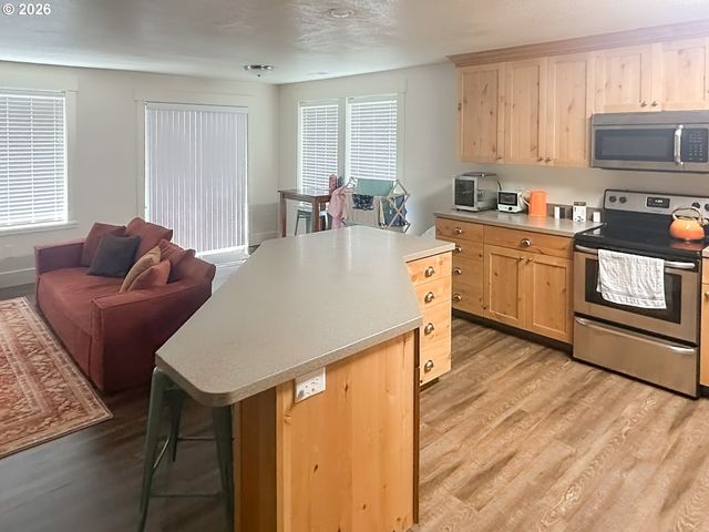 1601 SPRUCE Dr, Seaside, OR 97138