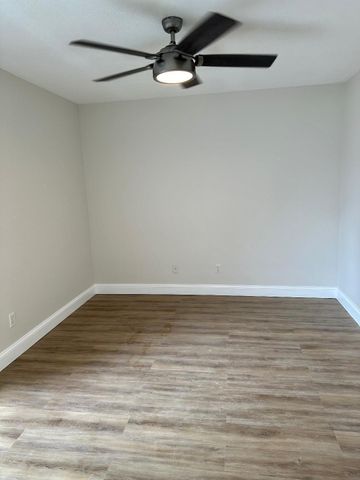 124 Stillwater Circle, Jupiter, FL 33458