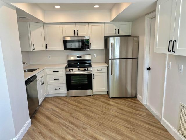 124 Stillwater Circle, Jupiter, FL 33458