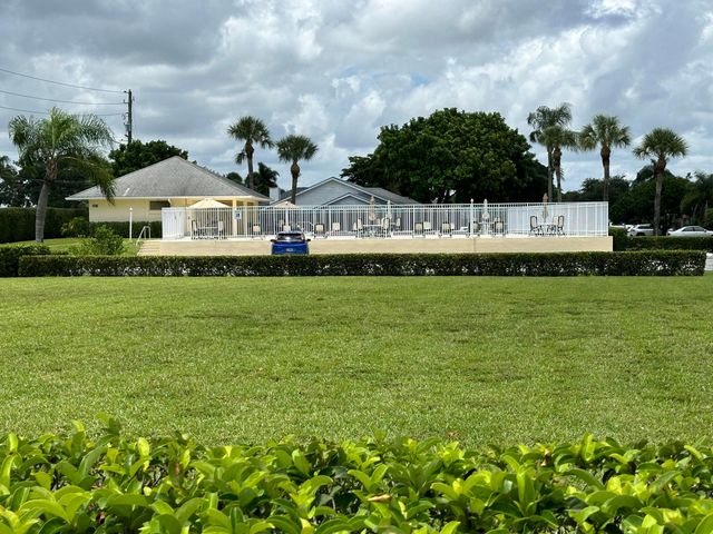 124 Stillwater Circle, Jupiter, FL 33458