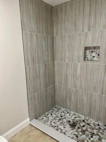 124 Stillwater Circle, Jupiter, FL 33458