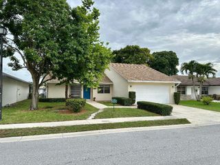 124 Stillwater Circle, Jupiter, FL 33458