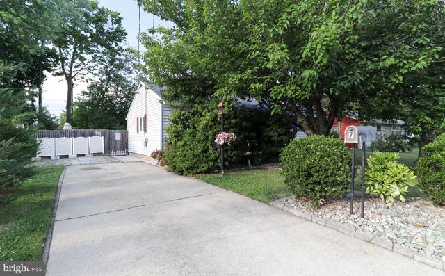 7 ROCKLAND TER, Lumberton, NJ 08048