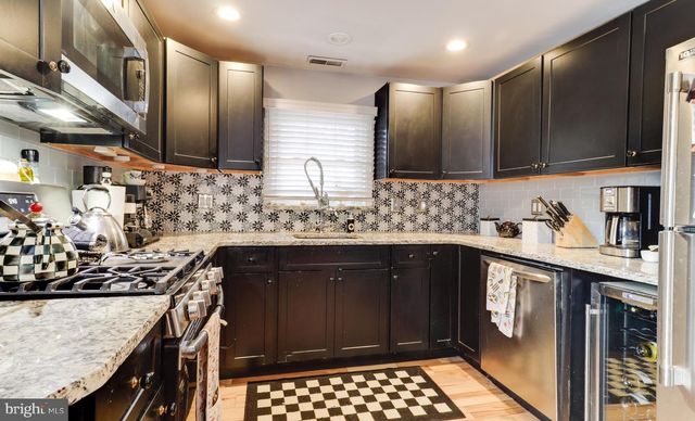 7 ROCKLAND TER, Lumberton, NJ 08048