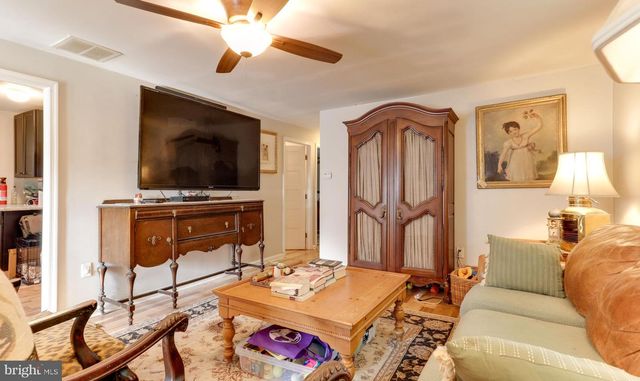 7 ROCKLAND TER, Lumberton, NJ 08048
