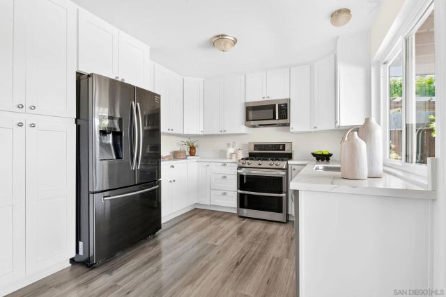 10170 Lady Bess Way, San Diego, CA 92126