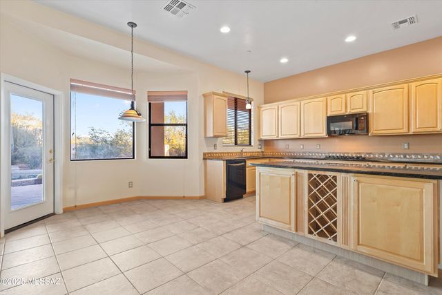 16567 S Saguaro View Lane, Vail, AZ 85641