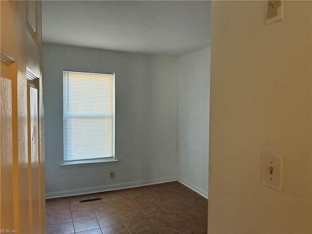 3860 Schooner TRL, Chesapeake, VA 23321