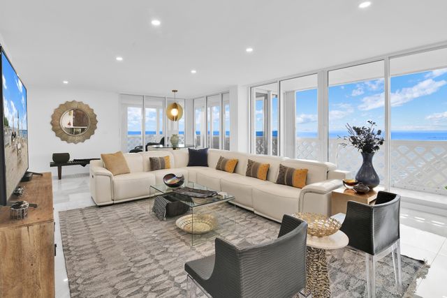 1200 S Ocean Boulevard PH A, Boca Raton, FL 33432