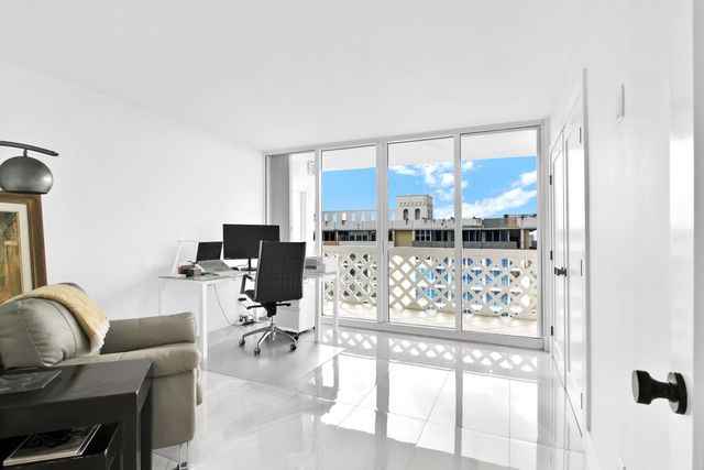 1200 S Ocean Boulevard PH A, Boca Raton, FL 33432