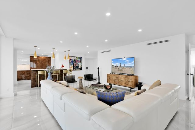 1200 S Ocean Boulevard PH A, Boca Raton, FL 33432