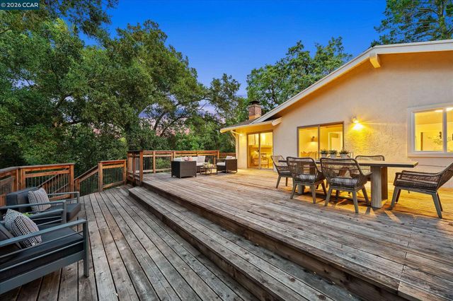 43 Monte Vista Rd, Orinda, CA 94563
