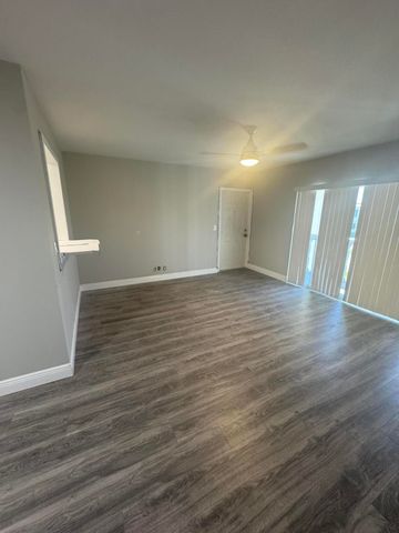 115 S South Boulevard 2c, Boynton Beach, FL 33435