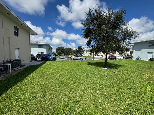 115 S South Boulevard 2c, Boynton Beach, FL 33435