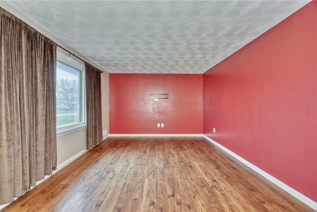 153 Donna Marie Cir N, Gates, NY 14606