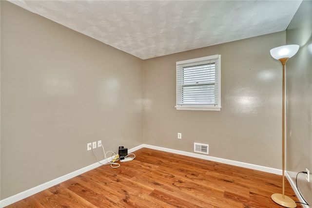 153 Donna Marie Cir N, Gates, NY 14606