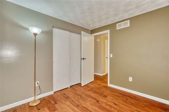 153 Donna Marie Cir N, Gates, NY 14606