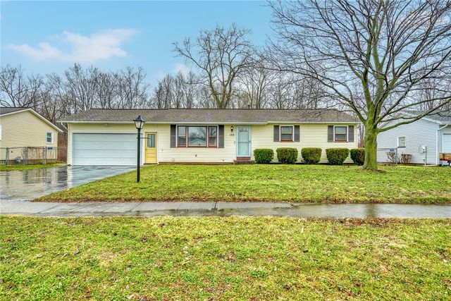 153 Donna Marie Cir N, Gates, NY 14606