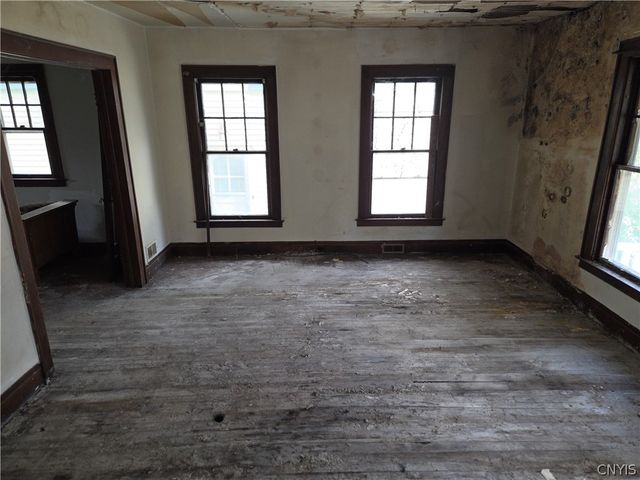 160 Clifton Place, Syracuse, NY 13206