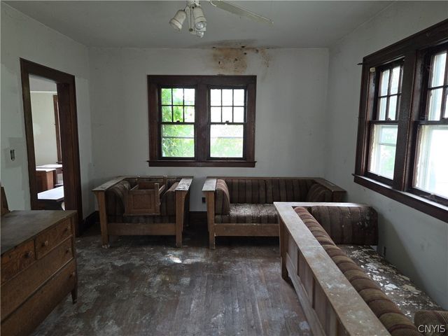 160 Clifton Place, Syracuse, NY 13206