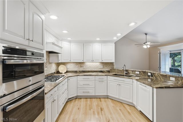 483 Concord Downs Lane, Aurora, OH 44202