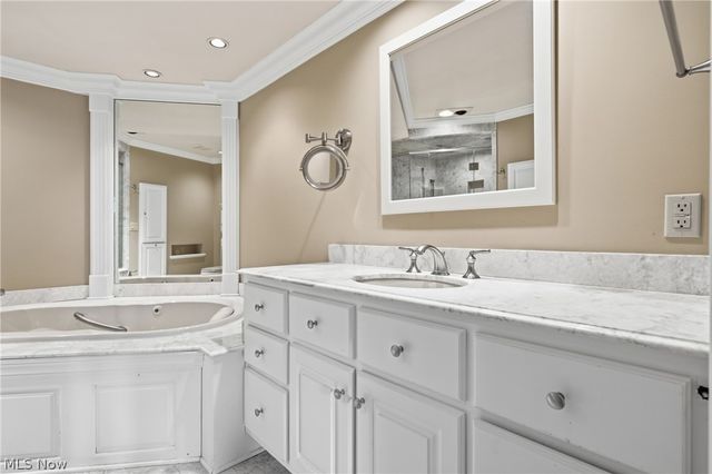 483 Concord Downs Lane, Aurora, OH 44202