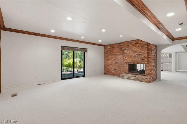 483 Concord Downs Lane, Aurora, OH 44202