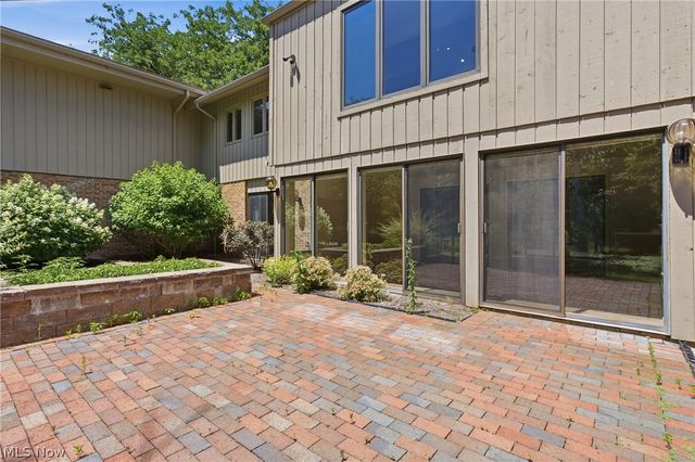 483 Concord Downs Lane, Aurora, OH 44202