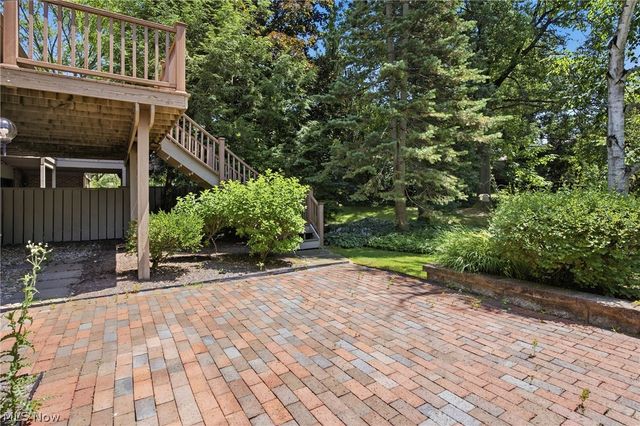 483 Concord Downs Lane, Aurora, OH 44202