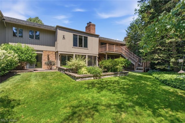 483 Concord Downs Lane, Aurora, OH 44202