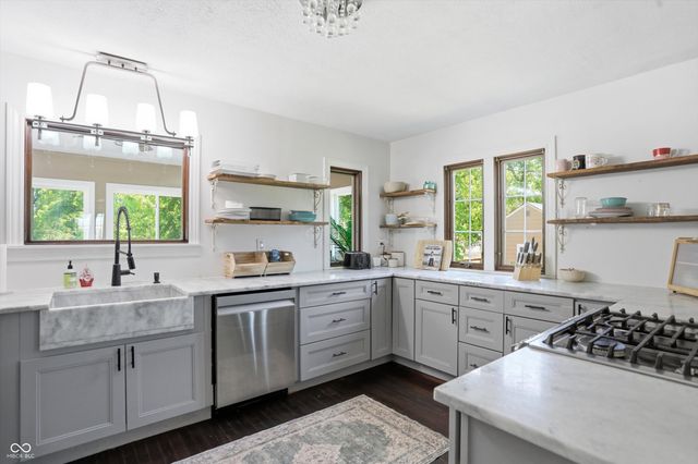 207 E Poplar Street, Danville, IN 46122