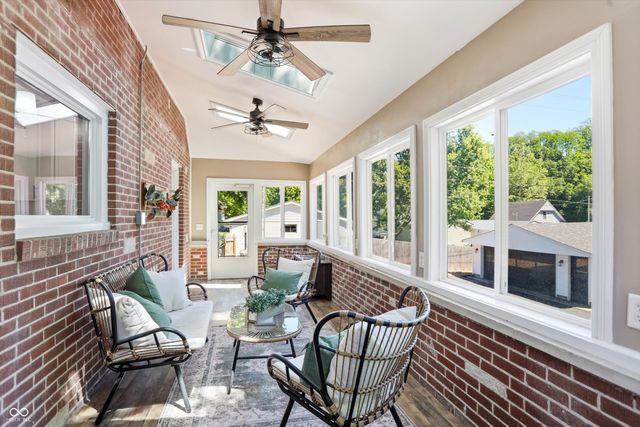 207 E Poplar Street, Danville, IN 46122