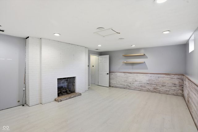 207 E Poplar Street, Danville, IN 46122
