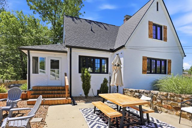 207 E Poplar Street, Danville, IN 46122
