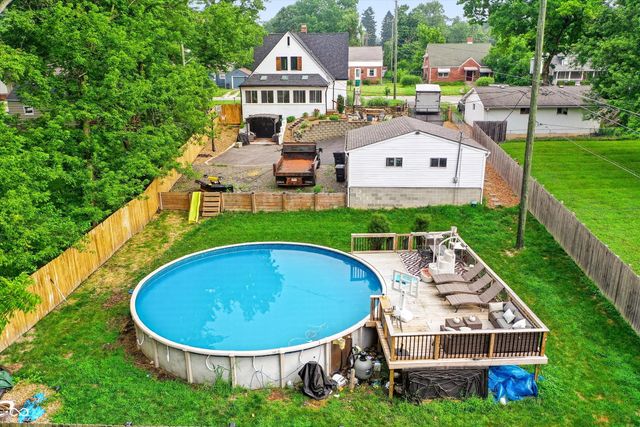 207 E Poplar Street, Danville, IN 46122