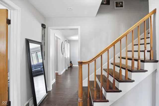 207 E Poplar Street, Danville, IN 46122