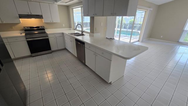 5697 COUNTRY LAKES DRIVE, Sarasota, FL 34243