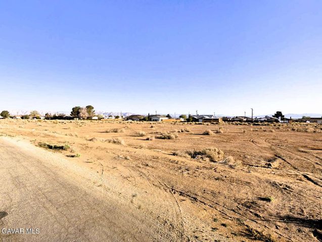 8553 Heather Avenue, California City, CA 93505