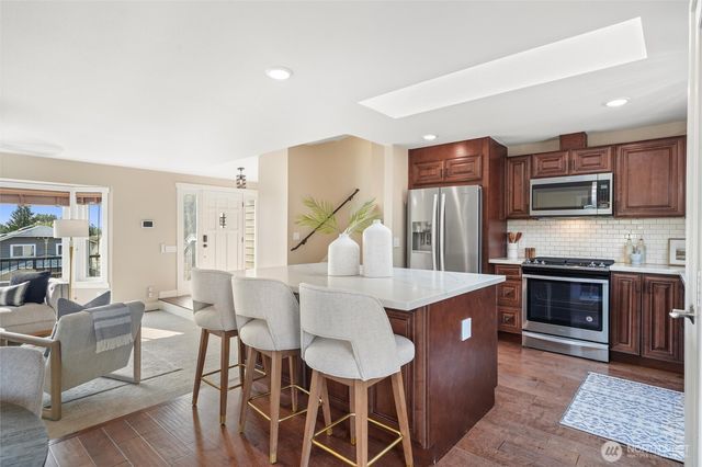 21331 9th Place W, Lynnwood, WA 98036