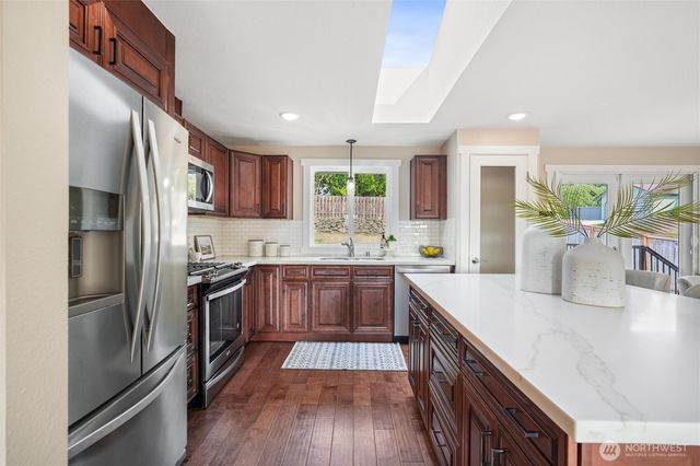 21331 9th Place W, Lynnwood, WA 98036