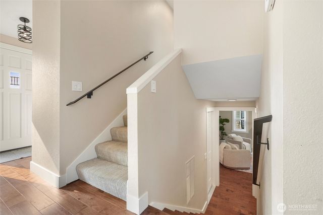 21331 9th Place W, Lynnwood, WA 98036