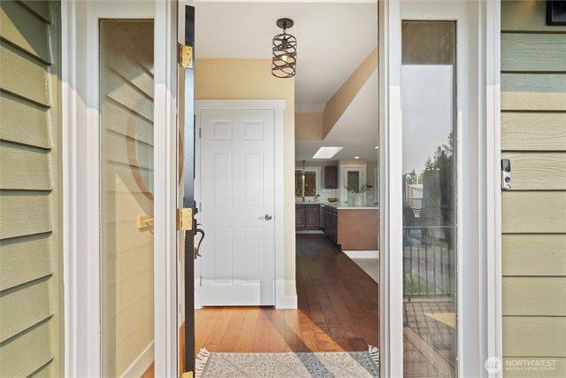 21331 9th Place W, Lynnwood, WA 98036