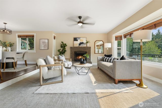 21331 9th Place W, Lynnwood, WA 98036