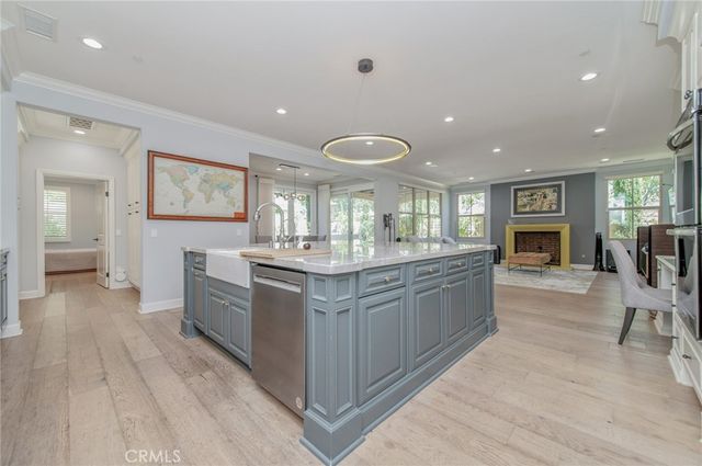 57 Statuary, Irvine, CA 92620