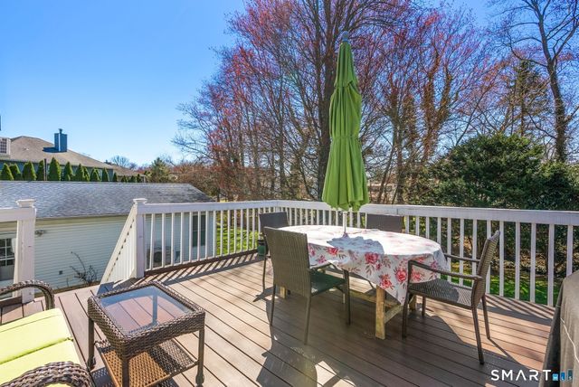 27 Fairweather Drive, Norwalk, CT 06851