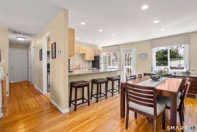 27 Fairweather Drive, Norwalk, CT 06851