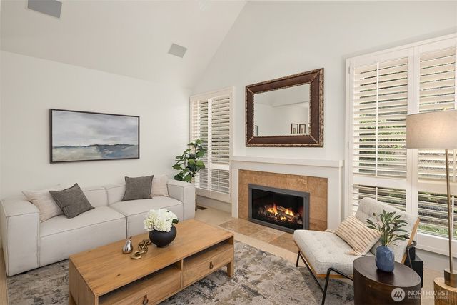 1716 Bellevue Way NE, Bellevue, WA 98004