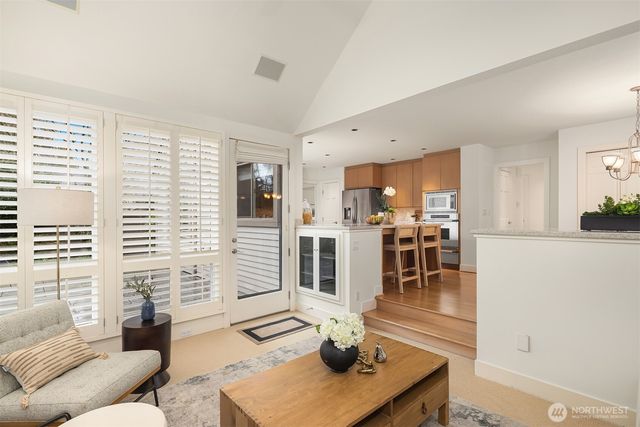 1716 Bellevue Way NE, Bellevue, WA 98004