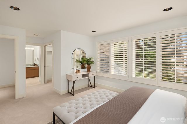 1716 Bellevue Way NE, Bellevue, WA 98004